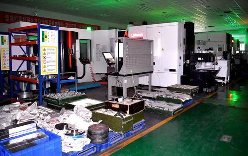 中國(guó)火箭零部件研發(fā)工廠,夜間無需專人看管,機(jī)器可正常運(yùn)轉(zhuǎn)